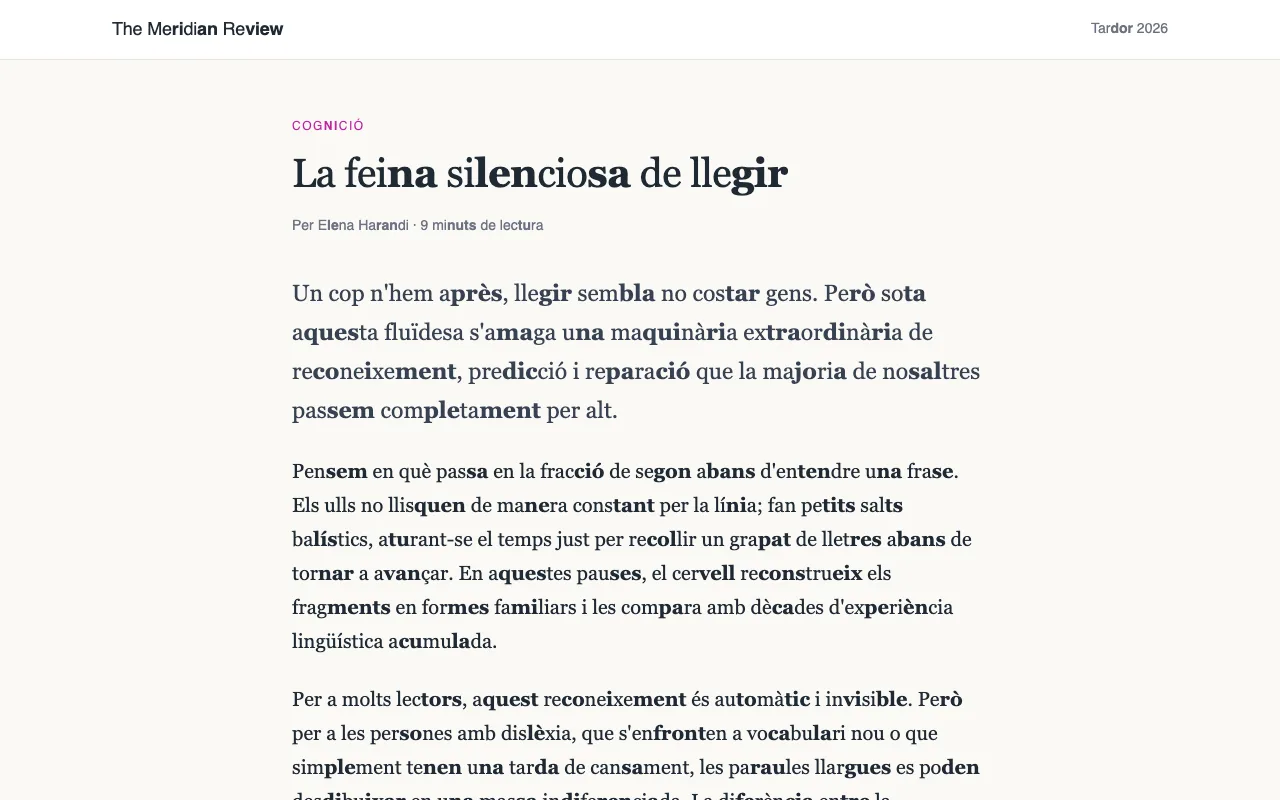 Un article amb les paraules llargues separades en síl·labes, amb una de cada dues en negreta
